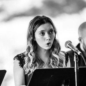 Meet your Posher, Mia